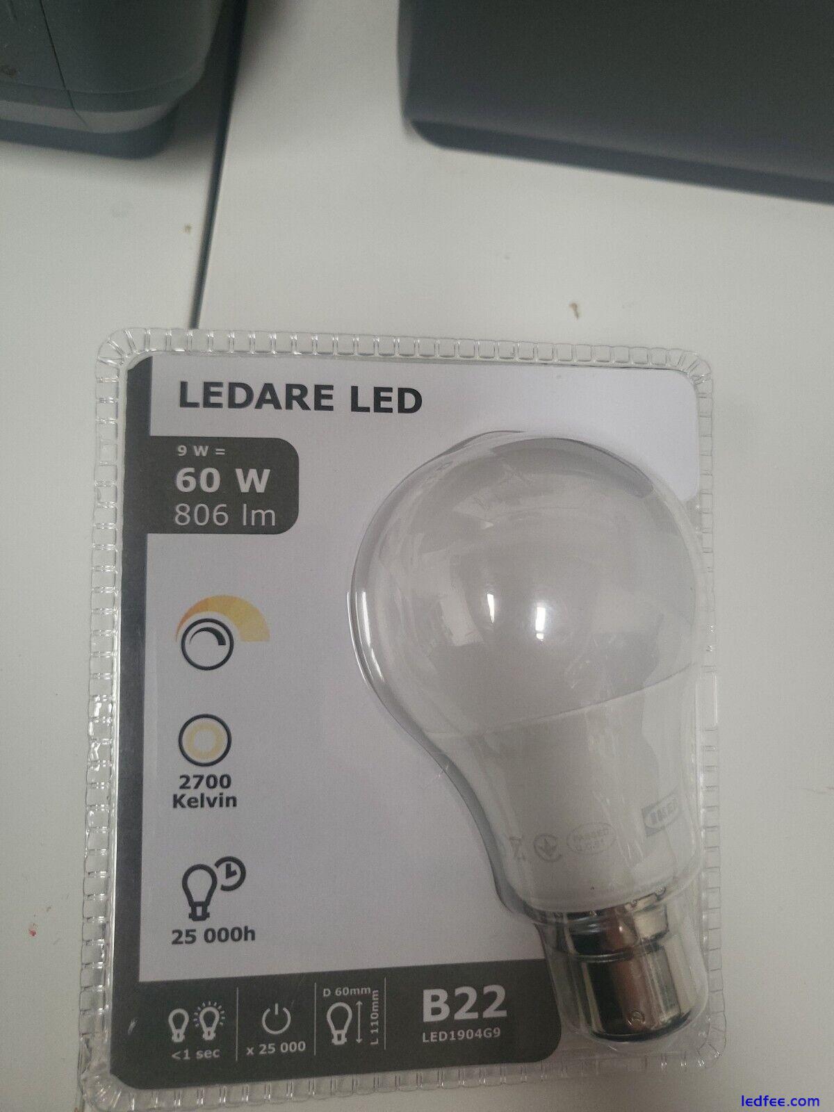 ×2 Ikea Ledare LED bulb B22 Dimmable warm white lights 1 