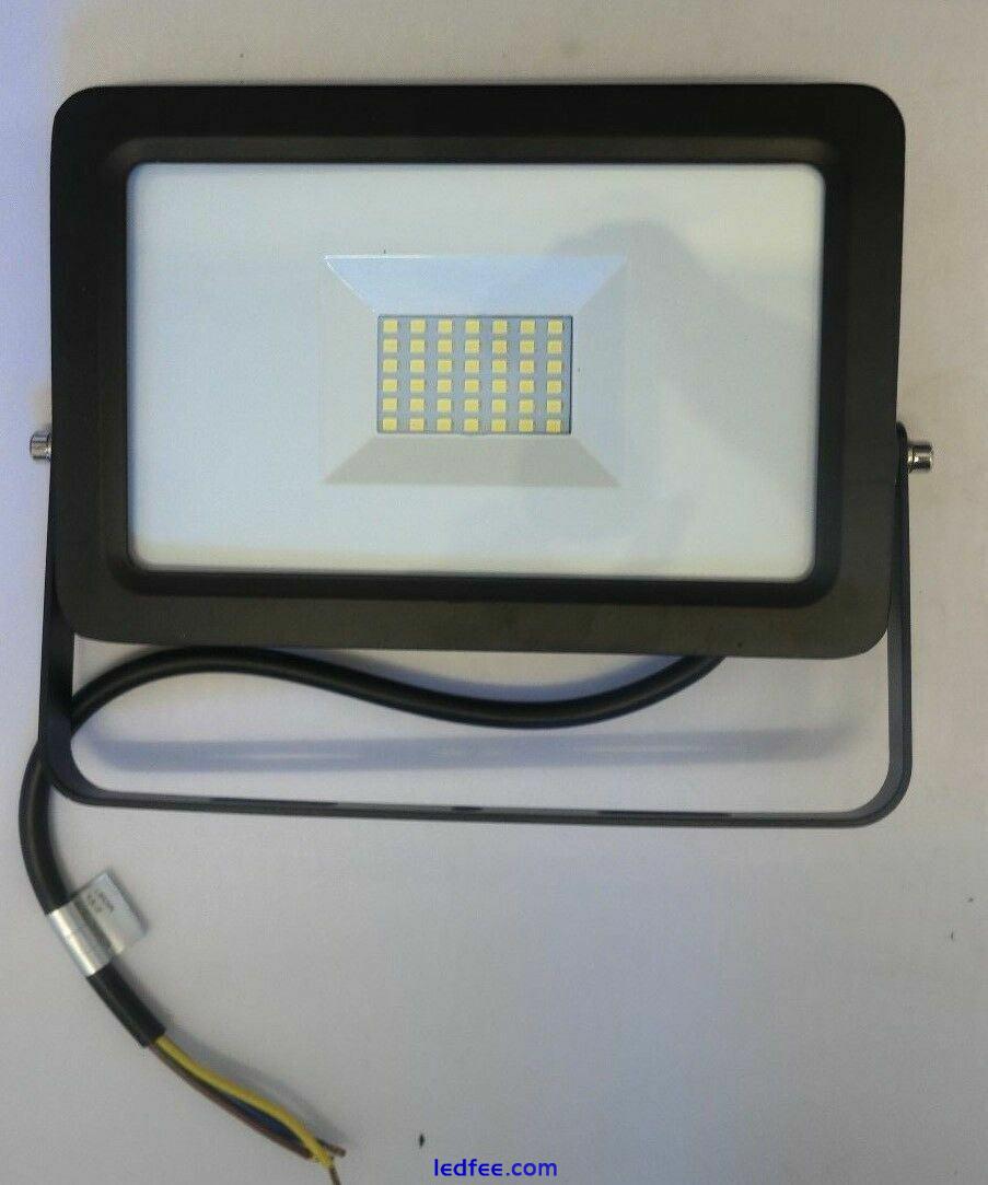 LED floodlight 10w 20w 30w 50w 240v security flood light Garden Yard Garage Shop 2 