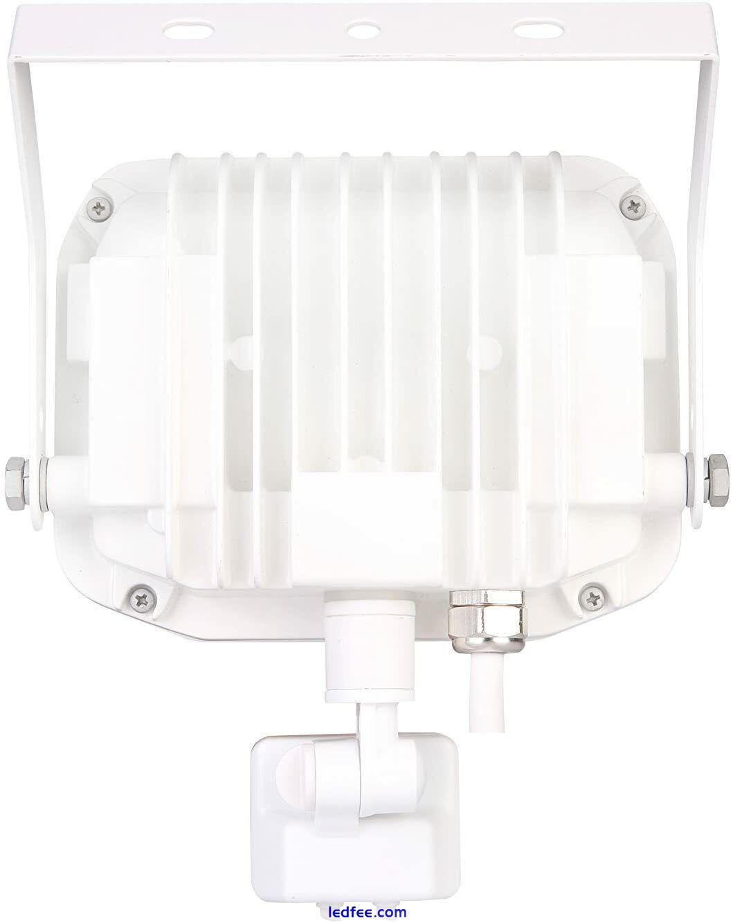 Flood Light PIR 15W White Luceco Guardian Slim  Motion Sensor & 1M Cable 2 