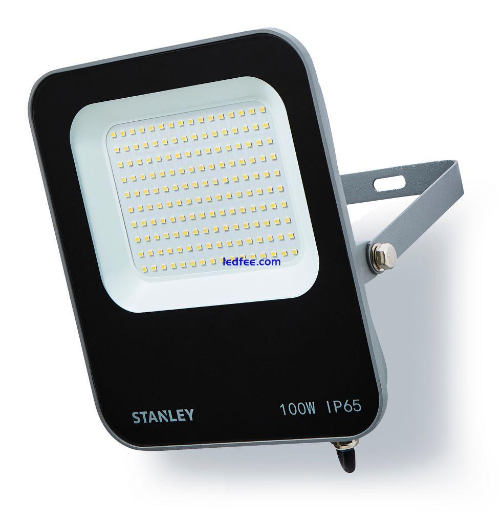 Stanley SXLS38690E Slimline 100w LED Flood Light, IP65, black, 11000lm, 6500K 2 