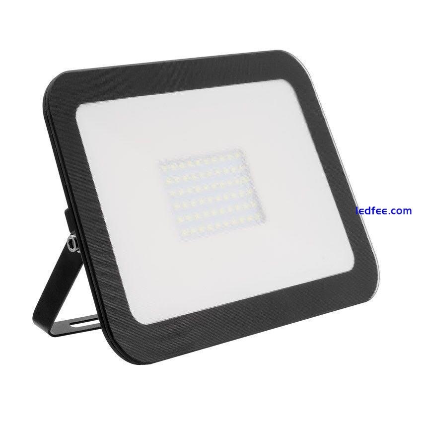 10W/30W/50W Outdoor LED Floodlights IP65 PIR Motion Sensor Garden Security Light 4 