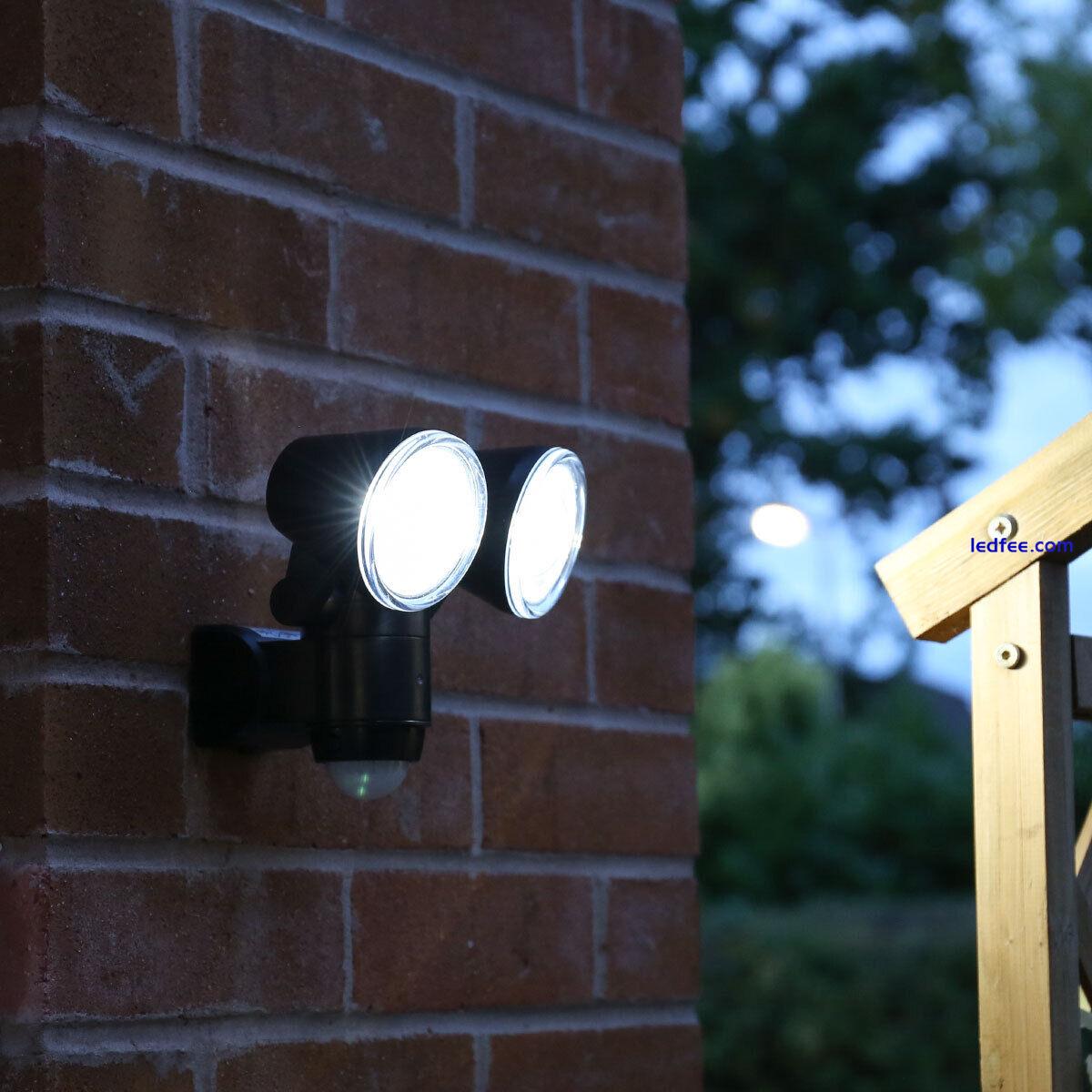 Battery LED PIR Motion Sensor Security Outdoor Twin Adjustable Wall Flood Light 3 