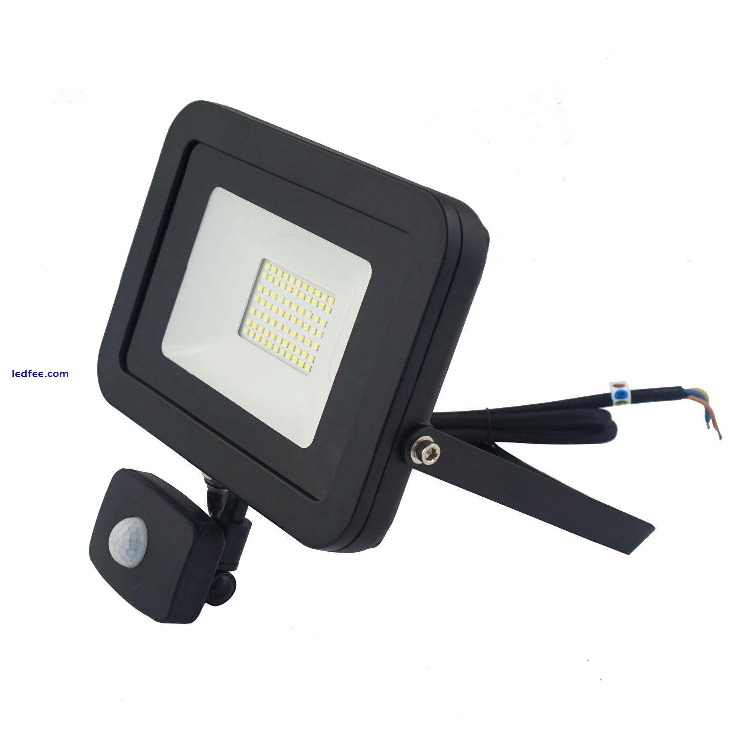 Outdoor PIR Floodlights IP65 Motion Sensor Garden LED Security 10W/30W/50W Light 5 