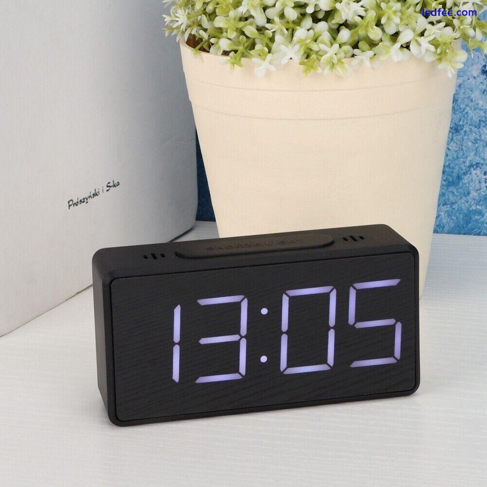 Simple Electronic Clock LED Bedside Alarm Clock With Snooze Function For Student 1 